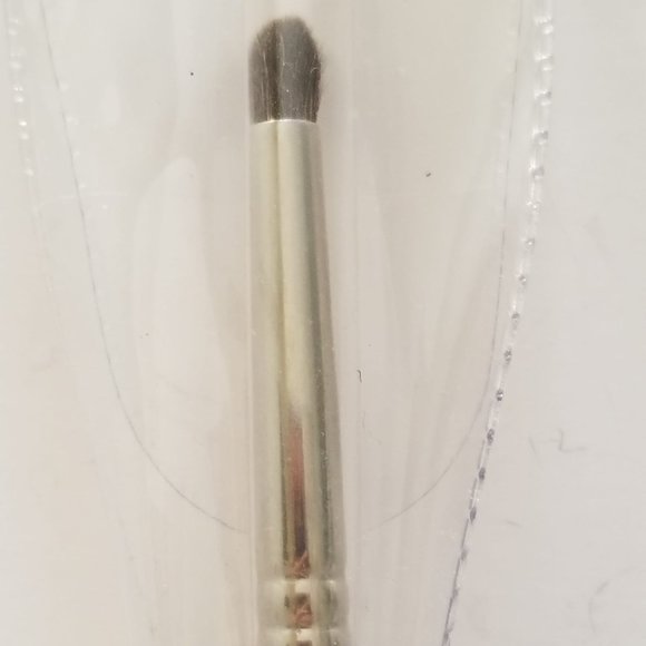 Glo Minerals Women's Mini Crease Brush Round Hair Make Up Tools - Picture 3 of 3